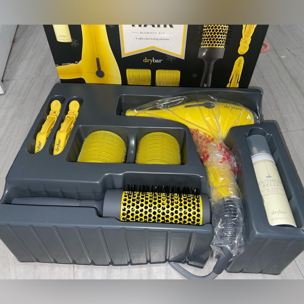 Dry bar blowout kit